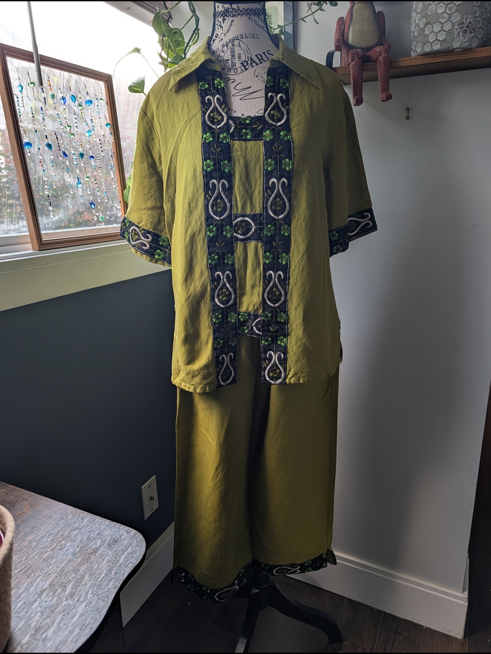 Olive Green Two-Piece Linen Set with Embroidered Trim Size 44